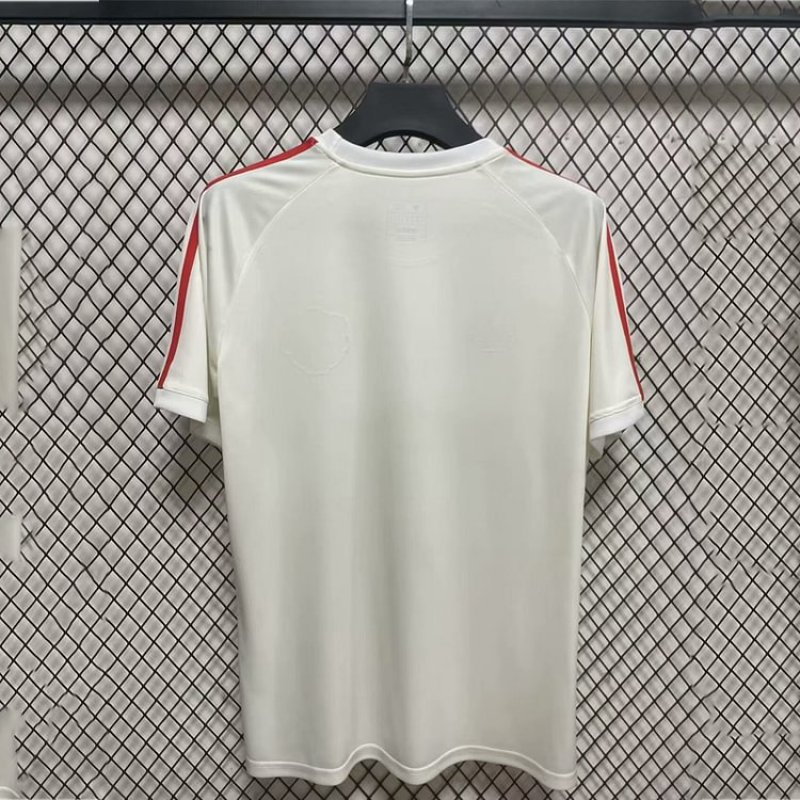Manchester United 24/25 Retro Football Jersey